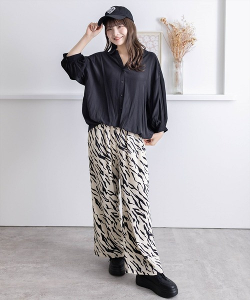 clear（クリア）の「バックスピンドル裾タックブラウス [シンプル可愛い ベーシック]≪再入荷≫（シャツ/ブラウス・レディース・サーモンピンク/グリーン/オフホワイト/ブラック/グレイッシュベージュ・F）」の21枚目の写真