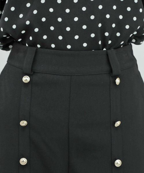 an another angelus（アンアナザーアンジェラス）の「フロントゴールド釦使いストレートパンツ/ananotherangelus（その他パンツ・レディース・インディゴブルー/ブラック・1/2）」の14枚目の写真