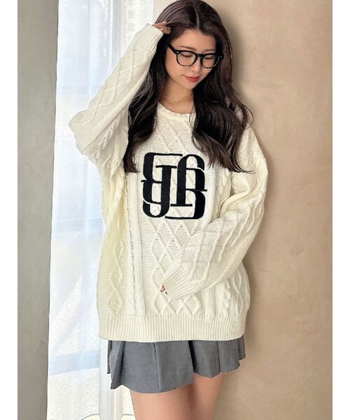 GYDA(ジェイダ)の「BIG GYGYロゴ刺繍ケーブルニットトップス(ニット/セーター・レディース・ピンク/オフホワイト/ブラック・FREE)」の5枚目の写真