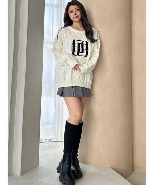 GYDA(ジェイダ)の「BIG GYGYロゴ刺繍ケーブルニットトップス(ニット/セーター・レディース・ピンク/オフホワイト/ブラック・FREE)」の9枚目の写真