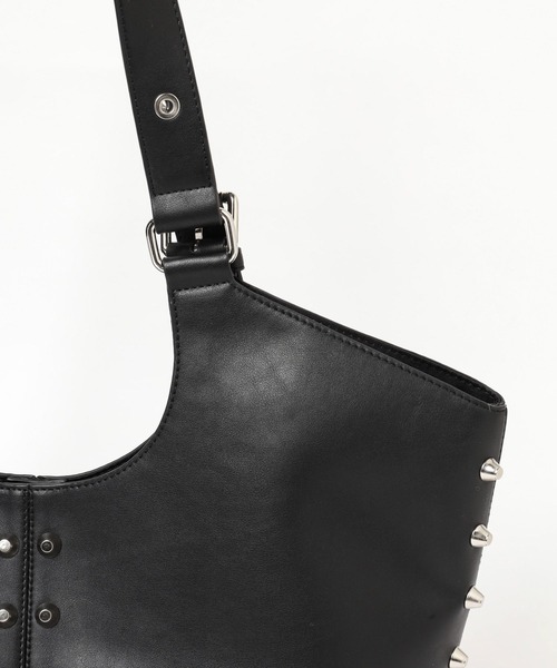 HARE（ハレ）の「スタッズトート(HARE)（トートバッグ・メンズ・ブラック・FREE）」の5枚目の写真