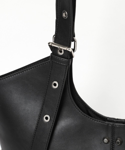 HARE（ハレ）の「スタッズトート(HARE)（トートバッグ・メンズ・ブラック・FREE）」の7枚目の写真