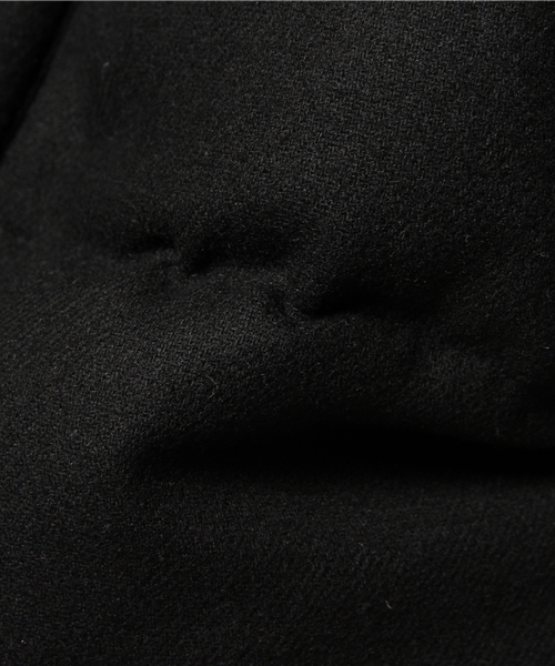 Lui's（ルイス）の「Lui's(ルイス) ウールダウンベスト（ダウンベスト・メンズ・チャコールグレー/ブラック/ライトグレー・MEDIUM/SMALL/LARGE）」の14枚目の写真