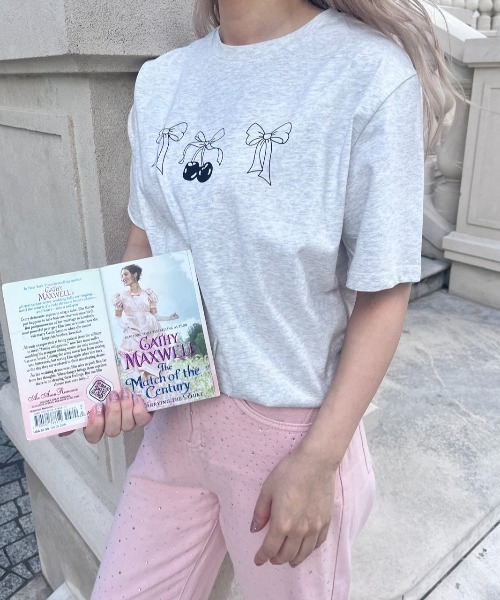 MORE self LOVE(モアセルフラブ)の「チェリーボンタトゥーTシャツ(Tシャツ/カットソー・レディース・ホワイト/グレー・FREE)」の3枚目の写真
