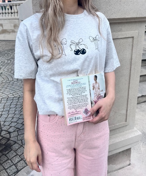 MORE self LOVE(モアセルフラブ)の「チェリーボンタトゥーTシャツ(Tシャツ/カットソー・レディース・ホワイト/グレー・FREE)」の15枚目の写真