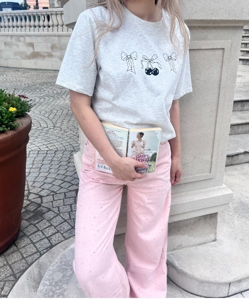 MORE self LOVE(モアセルフラブ)の「チェリーボンタトゥーTシャツ(Tシャツ/カットソー・レディース・ホワイト/グレー・FREE)」の17枚目の写真