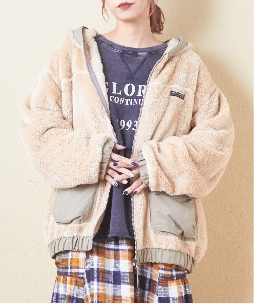 CUBE SUGAR(キューブシュガー)の「ソフトボアジップアップパーカージャケット(パーカー・レディース・ナチュラル/マルチ/ブラック/ネイビー/オレンジ・M)」の3枚目の写真