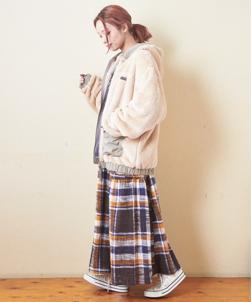 CUBE SUGAR(キューブシュガー)の「ソフトボアジップアップパーカージャケット(パーカー・レディース・ナチュラル/マルチ/ブラック/ネイビー/オレンジ・M)」の20枚目の写真