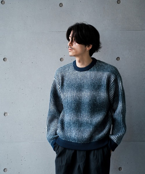 UNION STATION（ユニオンステーション）の「＊WEB限定　オーバーサイズグラデーション ニットセーター（ニット/セーター・メンズ・ブラック/ネイビー/クリーム・M/L）」の5枚目の写真