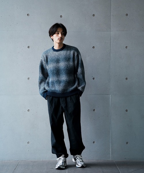 UNION STATION（ユニオンステーション）の「＊WEB限定　オーバーサイズグラデーション ニットセーター（ニット/セーター・メンズ・ブラック/ネイビー/クリーム・M/L）」の6枚目の写真