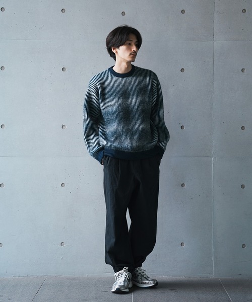 UNION STATION（ユニオンステーション）の「＊WEB限定　オーバーサイズグラデーション ニットセーター（ニット/セーター・メンズ・ブラック/ネイビー/クリーム・M/L）」の7枚目の写真