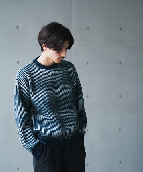 UNION STATION（ユニオンステーション）の「＊WEB限定　オーバーサイズグラデーション ニットセーター（ニット/セーター・メンズ・ブラック/ネイビー/クリーム・M/L）」の15枚目の写真