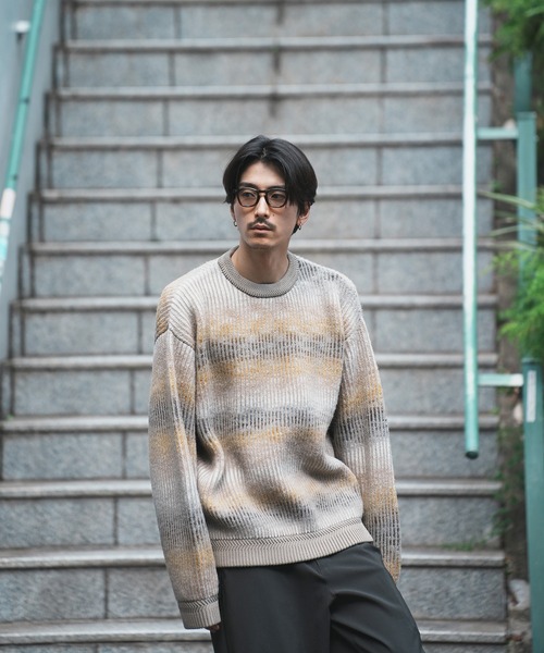 UNION STATION（ユニオンステーション）の「＊WEB限定　オーバーサイズグラデーション ニットセーター（ニット/セーター・メンズ・ブラック/ネイビー/クリーム・M/L）」の22枚目の写真