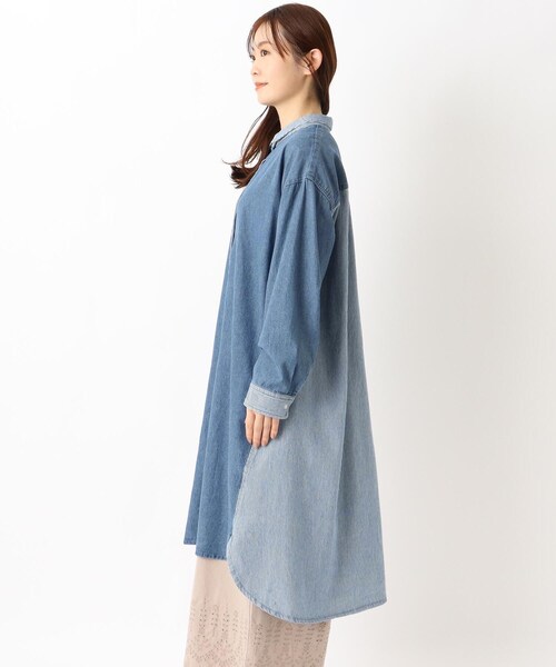 one'sterrace(ワンズテラス)の「デニム&ヒッコリー 前開きワンピース(ワンピース・レディース・ブルー系その他7/ネイビー系5・02)」の4枚目の写真