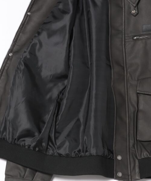 Subciety（サブサエティ）の「Faded faux leather blouson（ブルゾン・メンズ・ブラウン/ブラック・X-LARGE/LARGE/MEDIUM/SMALL）」の10枚目の写真