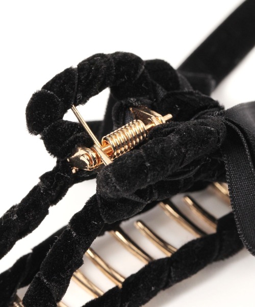 LOWRYS FARM（ローリーズファーム）の「ベロアリボンバンス　 283653（バレッタ/ヘアクリップ・レディース・ベージュ/ブラック/ブラウン系その他・FREE）」の6枚目の写真
