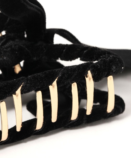 LOWRYS FARM（ローリーズファーム）の「ベロアリボンバンス　 283653（バレッタ/ヘアクリップ・レディース・ベージュ/ブラック/ブラウン系その他・FREE）」の7枚目の写真