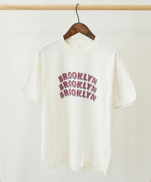 devirock（デビロック）の「綿100％ デビラボ 大人 プリント半袖Tシャツ（Tシャツ/カットソー・レディース・グレー系1/パープル系1/ブラック系1/ホワイト系4/イエロー系1/ホワイト系3/グリーン系1/パープル系2/イエロー系2/ホワイト系1/ホワイト系2・M/L/LL）」の2枚目の写真