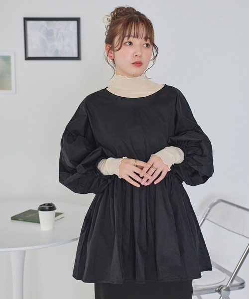 LinoU.（リノユー）の「前後2wayボリュームスリーブブラウス（シャツ/ブラウス・レディース・ホワイト/ブラック・FREE）」の2枚目の写真