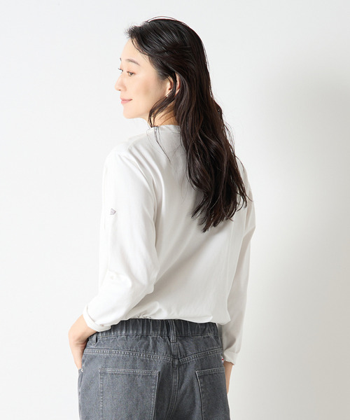 LOGEMENT DE CLAIRE(ロジュモンドクレール)の「《定番》クルーネックラウンドヘムプル(Tシャツ/カットソー・レディース・ブラック/グレイッシュベージュ/ホワイト×ブラック/オフホワイト・FREE)」の6枚目の写真