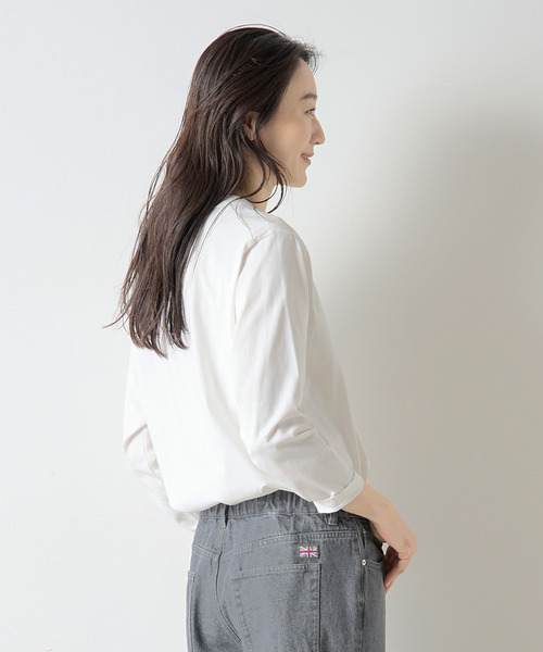 LOGEMENT DE CLAIRE(ロジュモンドクレール)の「《定番》クルーネックラウンドヘムプル(Tシャツ/カットソー・レディース・ブラック/グレイッシュベージュ/ホワイト×ブラック/オフホワイト・FREE)」の7枚目の写真