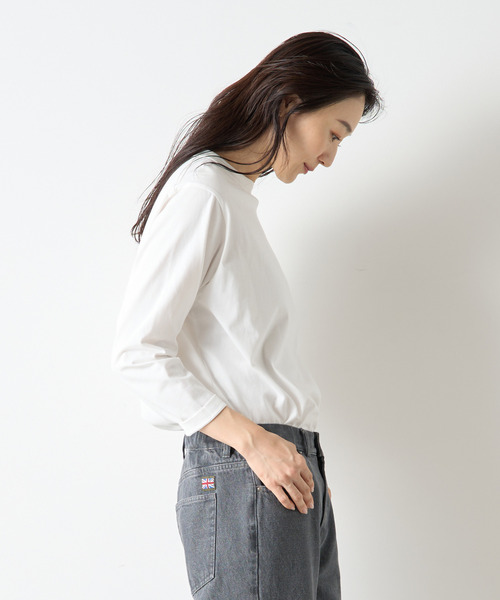 LOGEMENT DE CLAIRE(ロジュモンドクレール)の「《定番》クルーネックラウンドヘムプル(Tシャツ/カットソー・レディース・ブラック/グレイッシュベージュ/ホワイト×ブラック/オフホワイト・FREE)」の8枚目の写真