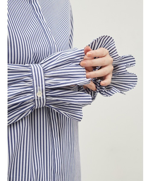 Mila Owen（ミラオーウェン）の「デタッチャブルラッフルブラウス【手洗い可能】（シャツ/ブラウス・レディース・ブルー/ネイビー/ホワイト・0/1）」の16枚目の写真