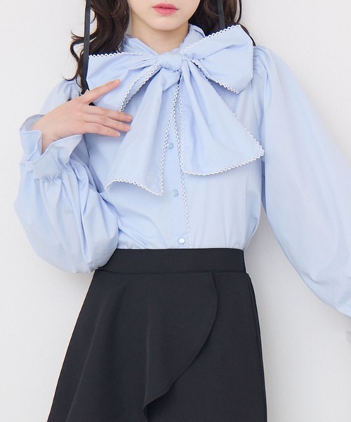 ems excite(エムズエキサイト)の「ピコレースボウタイBL(シャツ/ブラウス・レディース・ブルー/ホワイト/ライトグレー・FREE)」の3枚目の写真