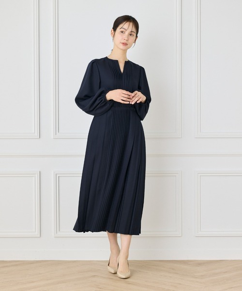INED(イネド)の「クラシックプリーツワンピース《la veille by SUPERIOR CLOSET》(ワンピース・レディース・オフホワイト・9号)」の7枚目の写真
