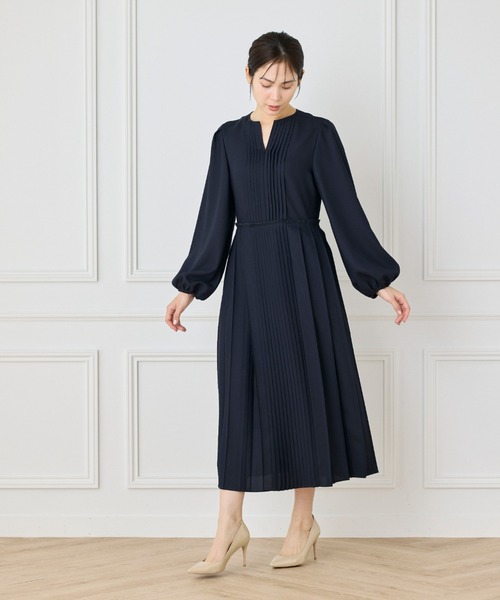 INED(イネド)の「クラシックプリーツワンピース《la veille by SUPERIOR CLOSET》(ワンピース・レディース・オフホワイト・9号)」の8枚目の写真