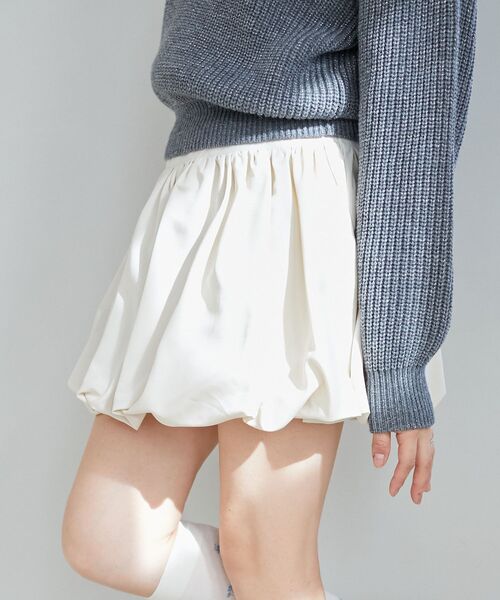 MAJESTIC LEGON(マジェスティックレゴン)の「ハイウエストバルーンミニスカパン(スカート・レディース・ブラック/グレー/アイボリー・MEDIUM)」の6枚目の写真