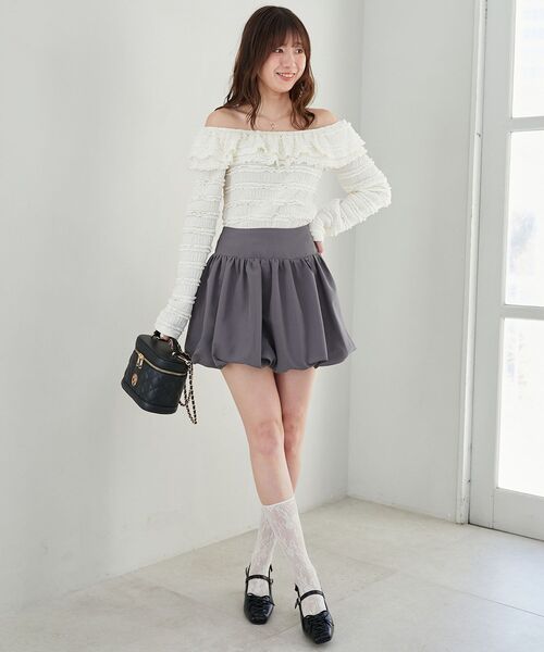 MAJESTIC LEGON(マジェスティックレゴン)の「ハイウエストバルーンミニスカパン(スカート・レディース・ブラック/グレー/アイボリー・MEDIUM)」の11枚目の写真