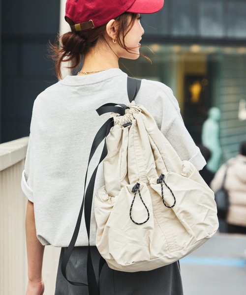 FREAK'S STORE（フリークスストア）の「限定展開 リップストップ ナイロン バックパック（バックパック/リュック・メンズ・ブラック/ベージュ・FREE）」の4枚目の写真
