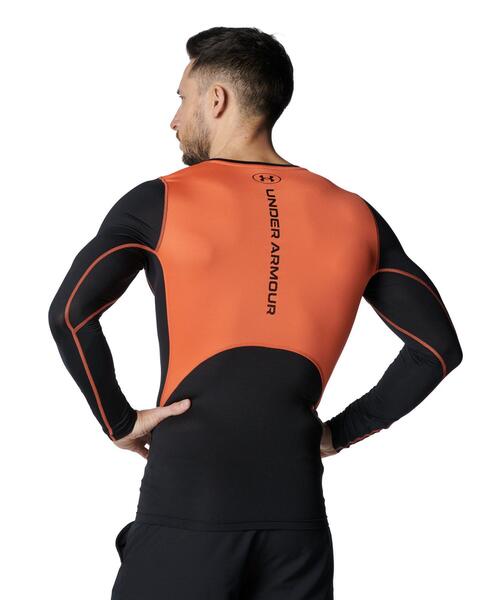 UNDER ARMOUR(アンダーアーマー)の「UAヒートギアアーマー コンプレッション ノベルティ ロングスリーブ シャツ(トレーニング/メンズ)(Tシャツ/カットソー・メンズ・ブラック系その他・M/L/2XL/XL/S)」の2枚目の写真