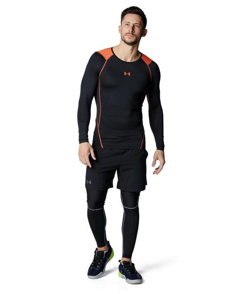 UNDER ARMOUR(アンダーアーマー)の「UAヒートギアアーマー コンプレッション ノベルティ ロングスリーブ シャツ(トレーニング/メンズ)(Tシャツ/カットソー・メンズ・ブラック系その他・M/L/2XL/XL/S)」の3枚目の写真