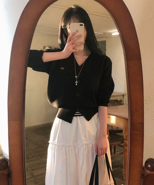 BEIDELLI（ベイデリー）の「[BELLIDE MADE] マーリンペンダントVネックカーディガン（カーディガン/ボレロ・レディース・グリーン/ネイビー/グレー/ブラック/アイボリー・FREE）」の11枚目の写真