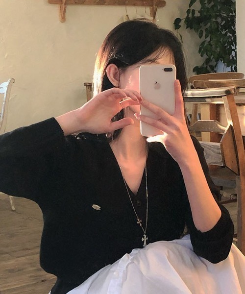 BEIDELLI（ベイデリー）の「[BELLIDE MADE] マーリンペンダントVネックカーディガン（カーディガン/ボレロ・レディース・グリーン/ネイビー/グレー/ブラック/アイボリー・FREE）」の10枚目の写真