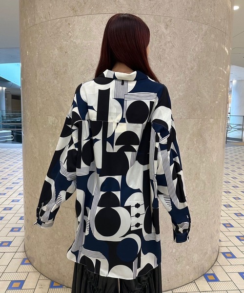 INTERPLAY（インタープレイ）の「【INTERPLAY】Open Collar Over Size Shirt【4：Pattern】-2（シャツ/ブラウス・メンズ・ベージュ系/ピンク系その他2/ネイビー系/ホワイト系/ピンク系その他・FREE）」の8枚目の写真