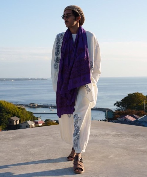 チャイハネ（チャイハネ）の「【チャイハネ】クリシュナ大判ショール（ストール/ショール・レディース・パープル/グリーン/ホワイト/ブラック・FREE）」の12枚目の写真