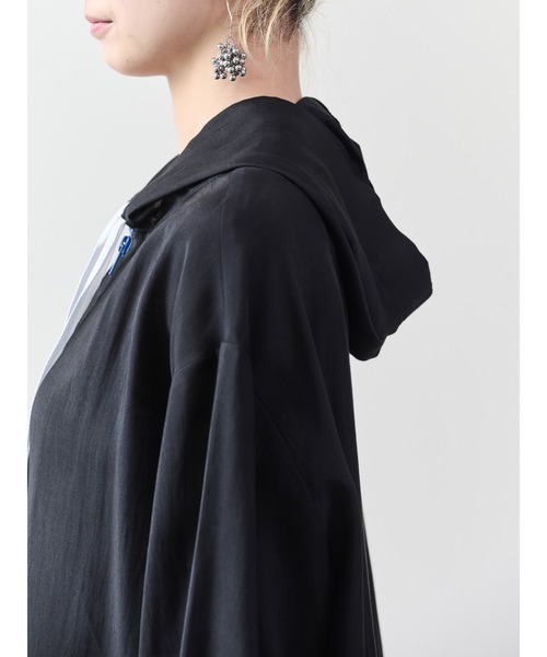 DOLLUPOOPS（ドールアップウップス）の「テープ配色シアーフーディートップス（パーカー・レディース・ブラック/ライトベージュ・38）」の15枚目の写真