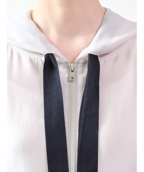 DOLLUPOOPS（ドールアップウップス）の「テープ配色シアーフーディートップス（パーカー・レディース・ブラック/ライトベージュ・38）」の21枚目の写真