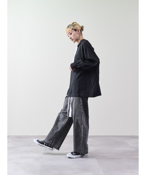 DOLLUPOOPS（ドールアップウップス）の「テープ配色シアーフーディートップス（パーカー・レディース・ブラック/ライトベージュ・38）」の5枚目の写真