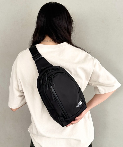 THE NORTH FACE(ザノースフェイス)の「THE NORTH FACE(ザ・ノースフェイス)/軽量 ワンショルダー ボディバッグ メッセンジャー ショルダーバッグ/SP ONE-WAY(ショルダーバッグ・レディース・ブラック/クリーム/ライトグレー/ライム・FREE)」の5枚目の写真