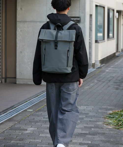 VitaFelice（ヴィータフェリーチェ）の「ユニセックス撥水リュック 大きめ 大容量 バックパック 通勤バッグ リュックサック A4 通勤通学 デイバッグ タウンユース（バックパック/リュック・メンズ・グレー/ブラック・FREE）」の14枚目の写真