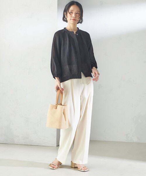 SHIPS(シップス)の「【SHIPS別注】assiette:〈手洗い可能〉クリンクル リネン 羽織 ブラウス(シャツ/ブラウス・レディース・ブラック/ベージュ・ONE SIZE)」の3枚目の写真
