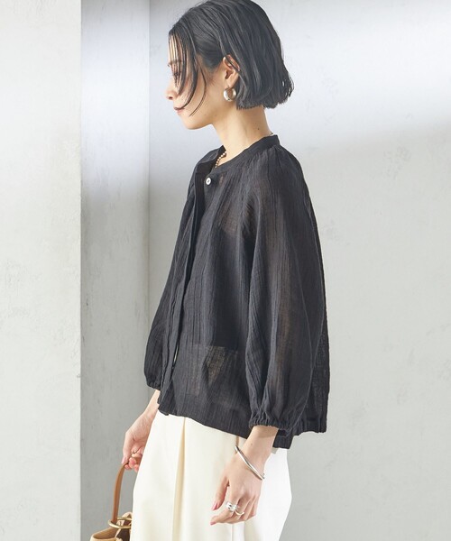 SHIPS(シップス)の「【SHIPS別注】assiette:〈手洗い可能〉クリンクル リネン 羽織 ブラウス(シャツ/ブラウス・レディース・ブラック/ベージュ・ONE SIZE)」の9枚目の写真