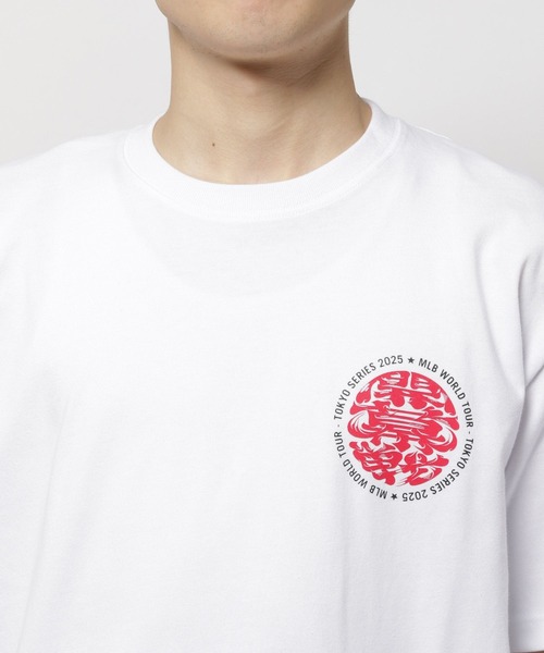 NEW ERA(ニューエラ)の「【NEW ERA(ニューエラ)】 MLB TOKYO SERIES 2025 Tシャツ(Tシャツ/カットソー・メンズ・オフホワイト・MEDIUM/LARGE/X-LARGE)」の6枚目の写真