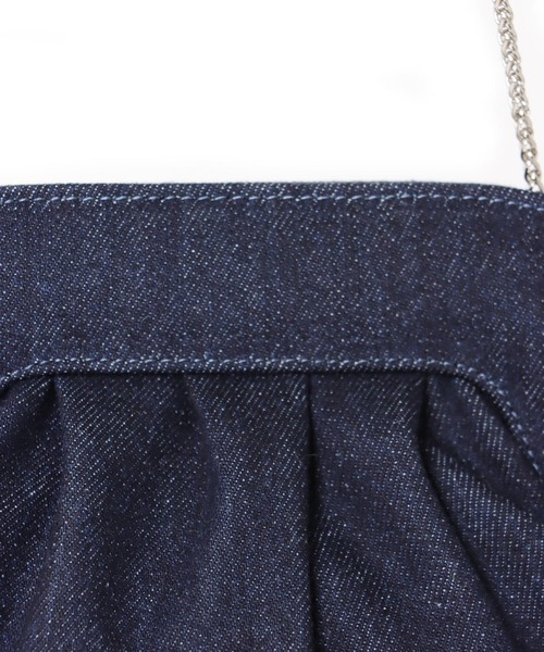 INNUE（イヌエ）の「INNUE / clasp pouch(クラスプポーチ)（ショルダーバッグ・レディース・ブルー・FREE）」の5枚目の写真