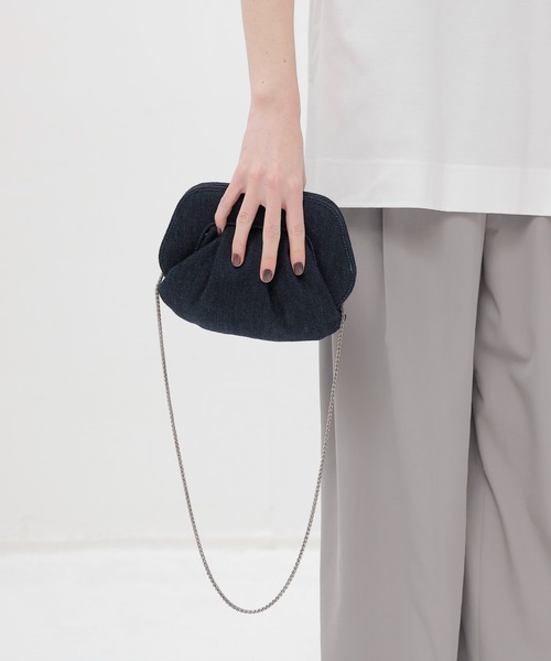 INNUE(イヌエ)の「INNUE / clasp pouch(クラスプポーチ)(ショルダーバッグ・レディース・ブルー・FREE)」の8枚目の写真