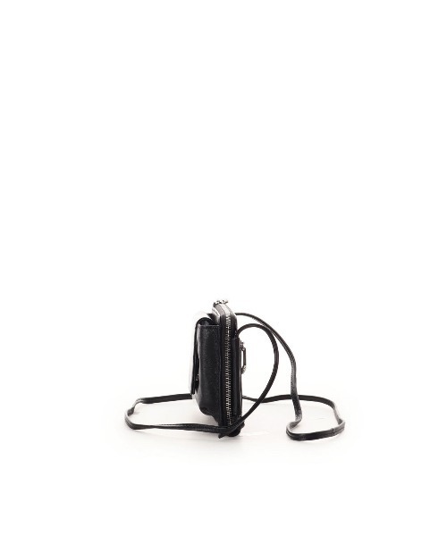 Samantha Thavasa Petit Choice(サマンサタバサ プチチョイス)の「フラップレザースマホショルダー(ショルダーバッグ・レディース・ミント/ブラック/シルバー/ピンク・FREE)」の6枚目の写真